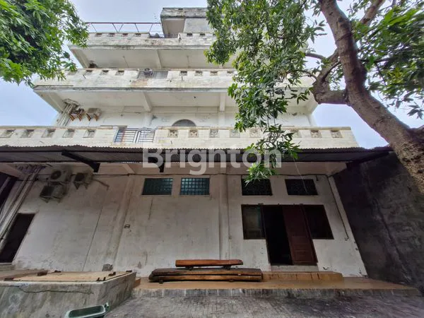 image GEDUNG, GUDANG DAN EX-RESTO DI KEROBOKAN SEMINYAK  (1)