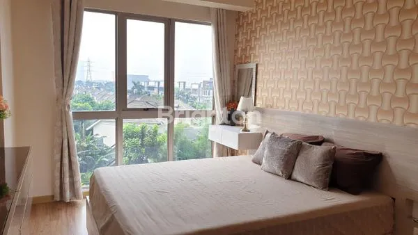image APARTEMEN MIDTOWN SIGNATURE DENGAN AKSES LANGSUNG MASUK SUMMARECON MALL SERPONG FULL FURNISHED GADING SERPONG TANGERANG (5)