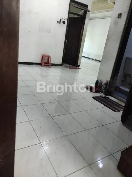 image RUMAH BUAT USAHA DEKAT KAMPUS (8)