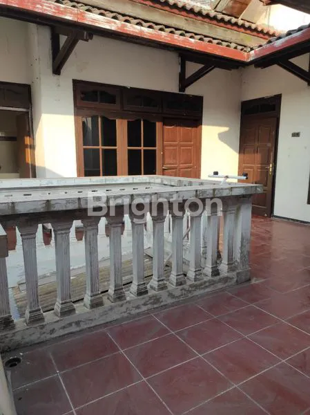 image RUMAH BUAT USAHA DEKAT KAMPUS (2)