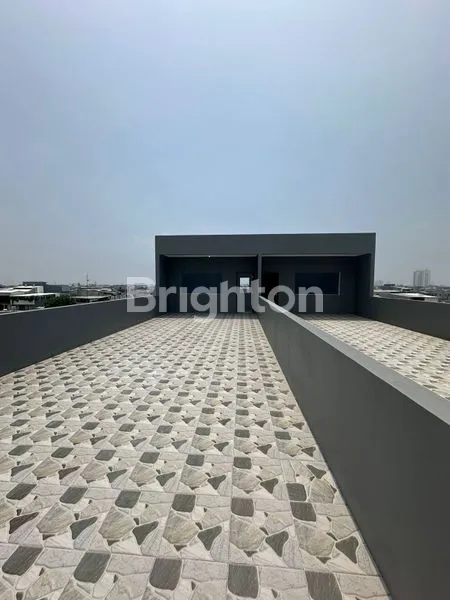 image RUMAH BARU SIAP HUNI 4 1/2 LANTAI JELAMBAR (3)