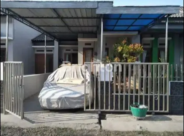 image RUMAH SIAP HUNI CANTIK FULL FURNISH COLOMADU (1)