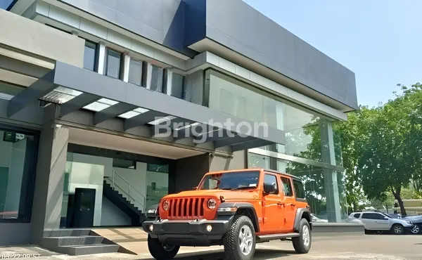 image SIAP BEROPERASI EX SHOWROOM BENGKEL STRATEGIS RAYA JEMURSARI (4)