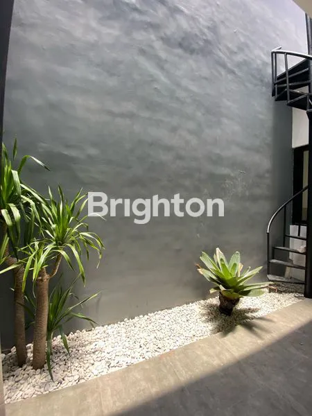 image NEW MINIMALIS 2LT KLAMPIS SELANGKAH MANYAR SEMOLOWARU  (3)