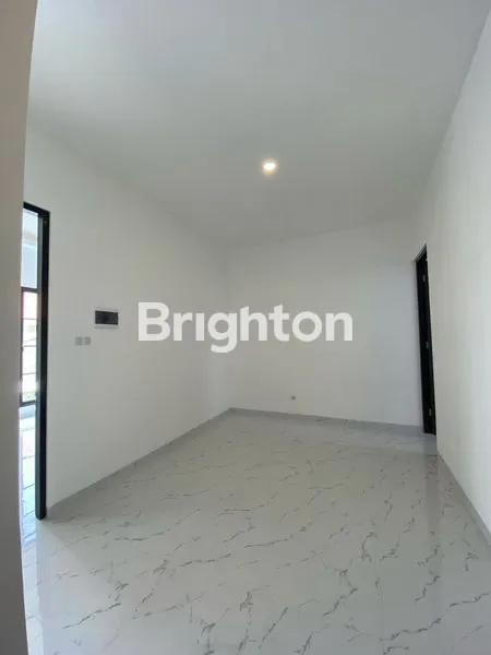 image NEW MINIMALIS 2LT KLAMPIS SELANGKAH MANYAR SEMOLOWARU  (5)