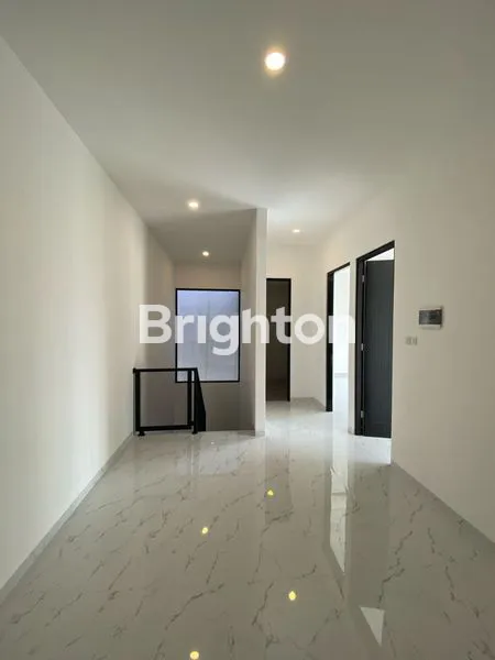 image NEW MINIMALIS 2LT KLAMPIS SELANGKAH MANYAR SEMOLOWARU  (6)