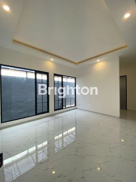 image NEW MINIMALIS 2LT KLAMPIS SELANGKAH MANYAR SEMOLOWARU  (8)