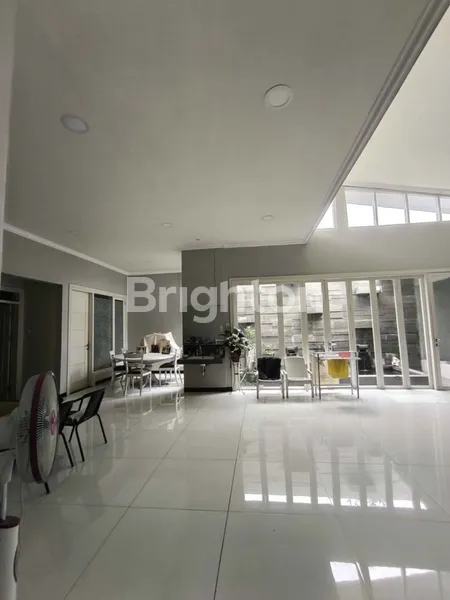 image MEDOKAN ASRI TENGAH MODERN MINIMALIS BENTUK TANAH NGANTONG (3)