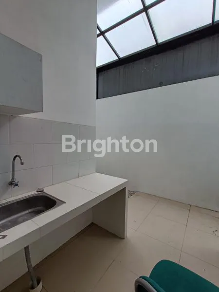 image HUNIAN MODERN DENGAN SMART HOME SYSTEM DI KAWASAN BANDARA ABD. SALEH (2)