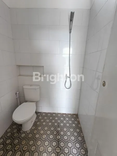 image HUNIAN MODERN DENGAN SMART HOME SYSTEM DI KAWASAN BANDARA ABD. SALEH (4)