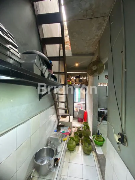 image RUMAH CANTIK 3 LANTAI DI LEUWIGAJAH (7)