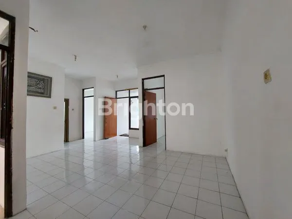 image DIJUAL CEPAT RUMAH SIAP HUNI DI PERUMAHAN KAHURIPAN NIRWANA SIDOARJO  (3)