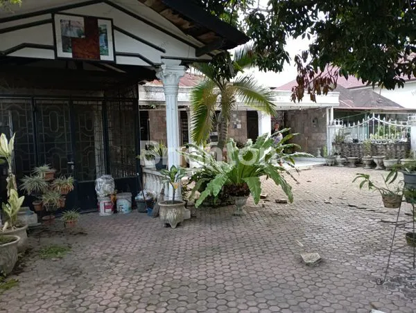 image HALAMAN LUAS RUMAH HUNIAN DIJUAL DI JALAN PERIUK AYAHANDA MEDAN (1)