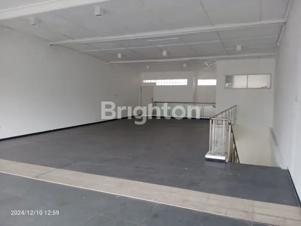 image RUKO MEGAH S. PARMAN 3 LANTAI GAJAH MUNGKUR (6)