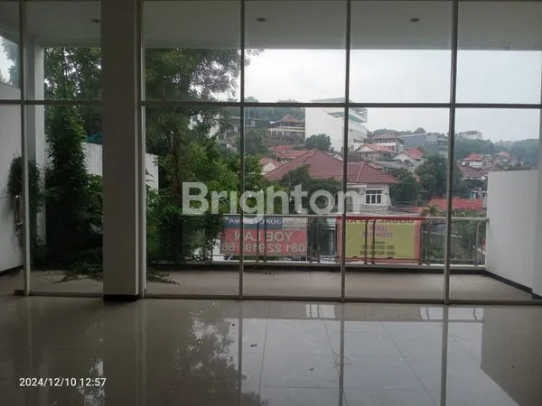 image RUKO MEGAH S. PARMAN 3 LANTAI GAJAH MUNGKUR (5)