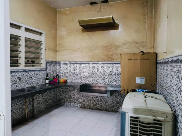 image RUMAH HOOK 2 LANTAI DI DAERAH SUNGAI-SUNGAI (3)