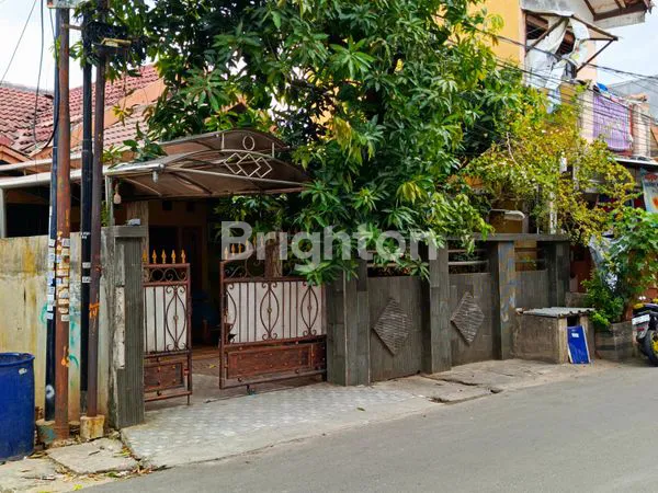 image DI JUAL RUMAH DI KAWASAN JALAN HAJI MUKHTAR  DURI KOSAMBI CENGKARENG JAKARTA BARAT  (2)