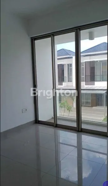 image RUMAH TERMURAH 2 LANTAI PIK (5)