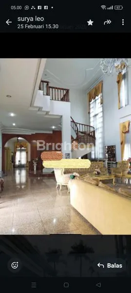 image RUMAH DAN KOLAM RENANG (4)