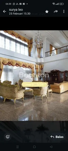 image RUMAH DAN KOLAM RENANG (3)