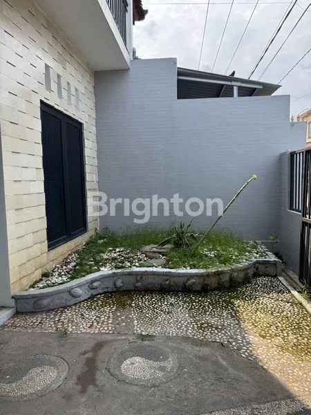 image RUMAH 2 LANTAI DENPASAR UTARA (2)