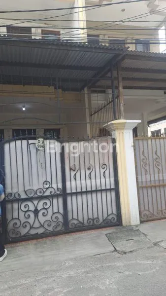 image RUMAH SIAP HUNI 3 LANTAI KAV POLRI (1)