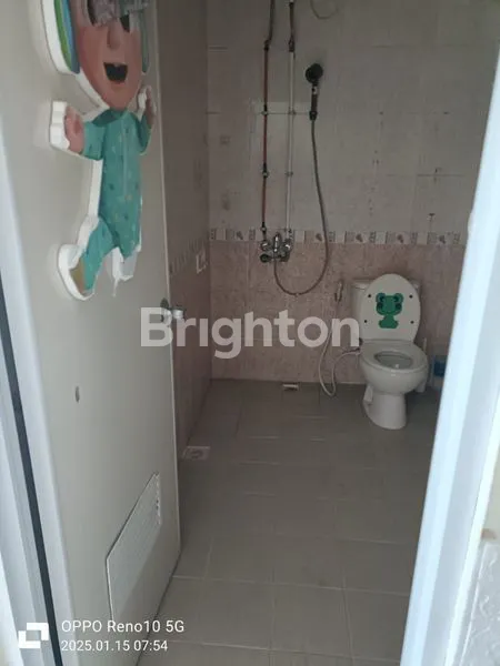 image RUMAH SIAP HUNI 3 LANTAI KAV POLRI (3)