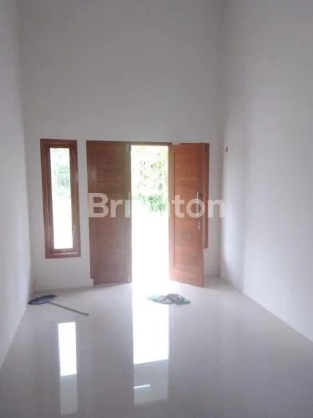 image RUMAH BARU GRESSS DISAIN MODERN DI SENTOLO 200 METER DARI JALAN NASIONAL (3)