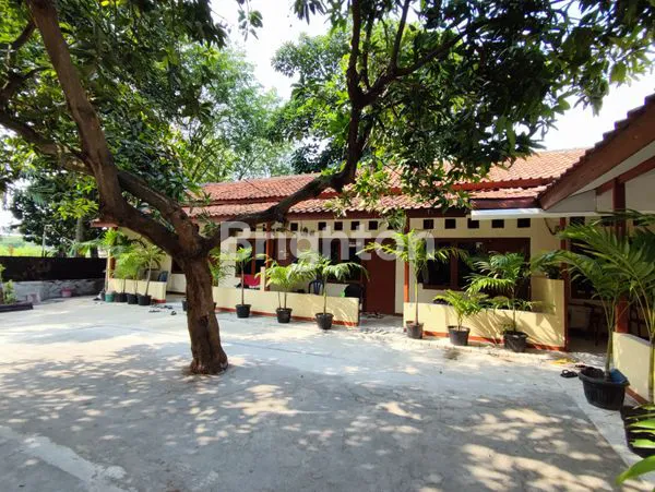 image DI JUAL RUMAH DAN KOS-KOSAN EXCLUSIVE POSISI DI GERBANG KAMPUS STAN (3)