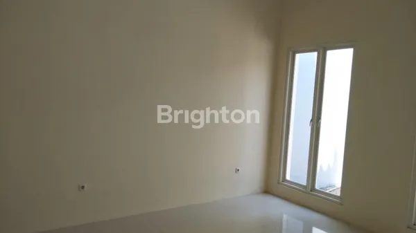 image SIAP HUNI RUMAH KEBONSARI ELVEKA, ROW JALAN LEBAR, DEKAT KETINTANG GAYUNGSARI AHMAD YANI (4)