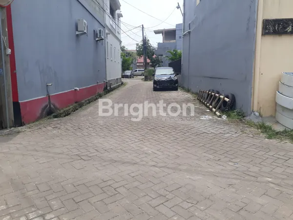 image RUMAH LAMA HOEK HITUNG TANAH DI CIPONDOH TANGERANG DEKAT GREEN LAKE CITY PORIS INDAH (3)