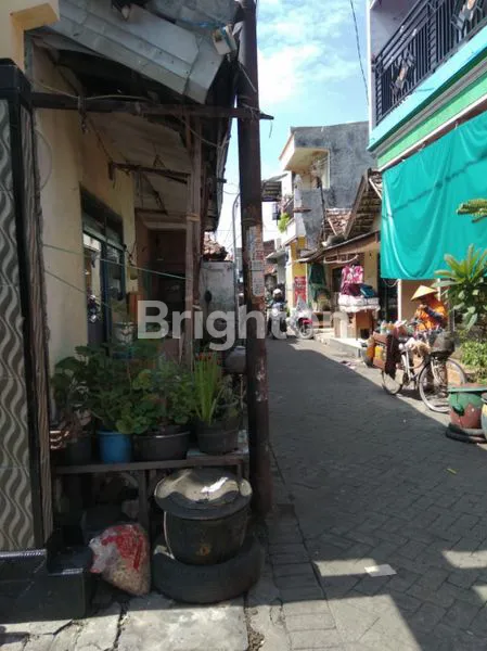 image RUMAH MODEL LAMA KAPAS MADYA SURABAYA TIMUR (4)