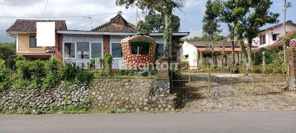 image RUMAH DI PACET MOJOKERTO (1)
