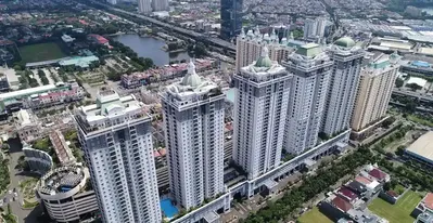 Apartemen French Walk MOI