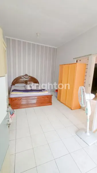 image RUMAH MODERN MINIMALIS DI TAMAN PONDOK INDAH (5)