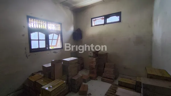 image TOKO 2 LANTAI PLUS BANGUNAN RUMAH DI GUNUNG AGUNG DENPASAR (7)