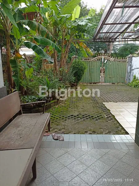 image RUMAH MEWAH 2,5 LANTAI DI PEGANGSAAN, MENTENG JAKARTA PUSAT – LOKASI PREMIUM! (7)