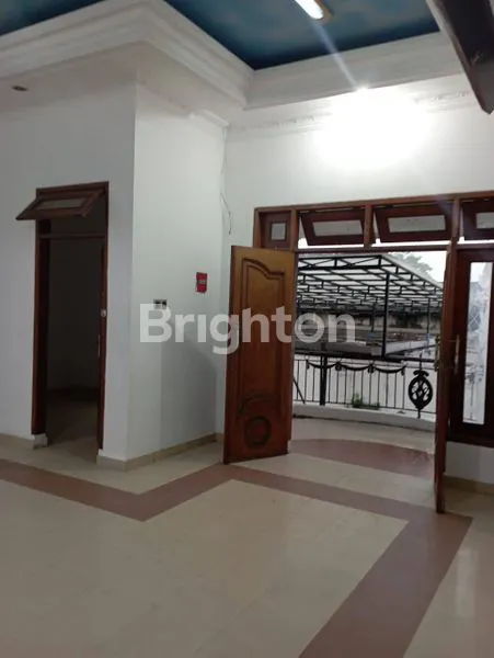 image SEWA RUMAH RAYA DARMO SURABAYA (3)