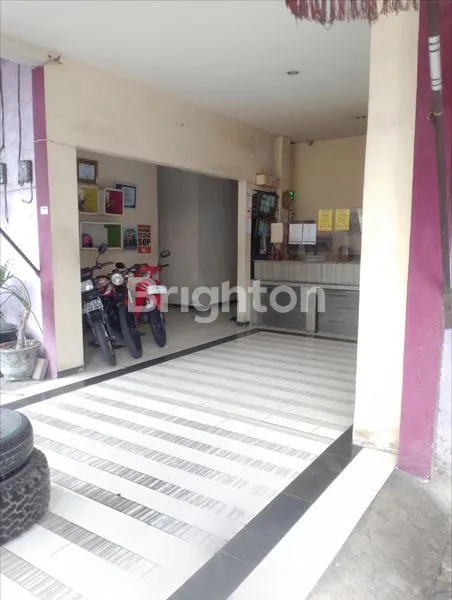 image BUTUH CEPAT LAKU HOTEL AKTIF 2 LT 42 KAMAR DI KOTA KEDIRI (2)