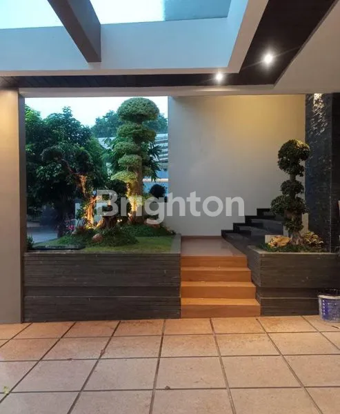 image MEWAH, TERDEPAN (2)