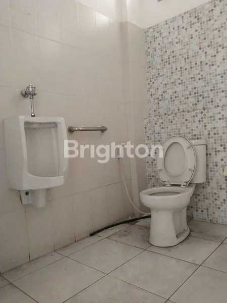 image RUKO 5 LANTAI RAWAMANGUN (3)