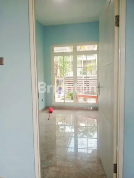 image RUMAH BAGUS BARU RENOVASI, 2 LT LINGKUNGAN NYAMAN STRATEGIS DEKAT EXIT TOL & LANUD DI BURING KOTA MALANG (5)