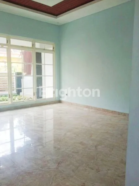 image RUMAH BAGUS BARU RENOVASI, 2 LT LINGKUNGAN NYAMAN STRATEGIS DEKAT EXIT TOL & LANUD DI BURING KOTA MALANG (3)