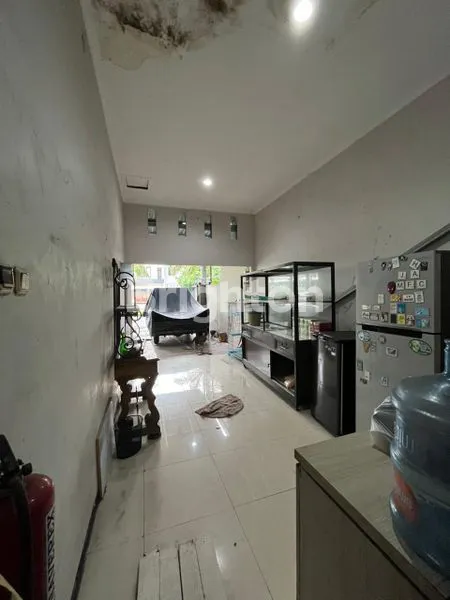 image RUMAH SIAP HUNI BAGUS DI PONDOK TJANDRA. DEKAT CLUB HOUSE DAN RAYA MERR. BISA UNTUK USAHA, KANTOR DLL (2)