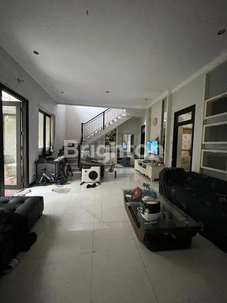 image RUMAH SIAP HUNI BAGUS DI PONDOK TJANDRA. DEKAT CLUB HOUSE DAN RAYA MERR. BISA UNTUK USAHA, KANTOR DLL (1)