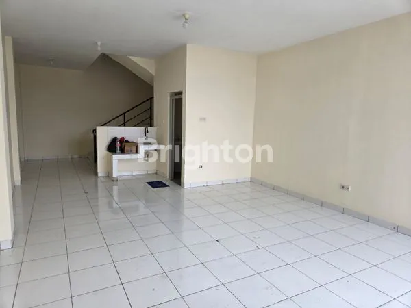 image RUKO 3 LANTAI SIAP HUNI LEUWIPANJANG DEKAT KE KOPO LINGKAR SELATAN (6)