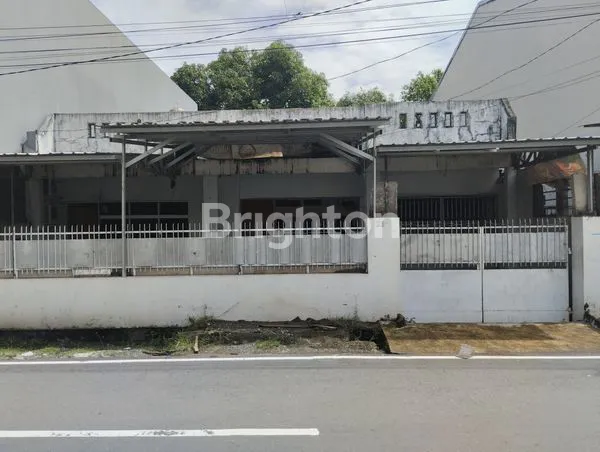 image RUMAH TENGAH KOTA (2)