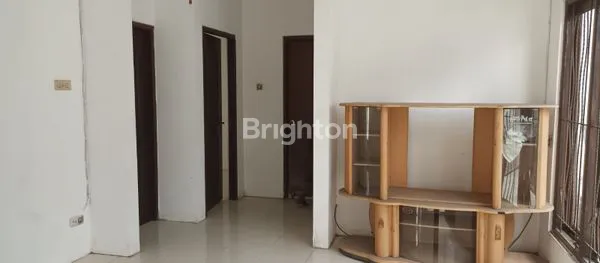 image DISEWAKAN RUMAH PURI SURYA JAYA (2)