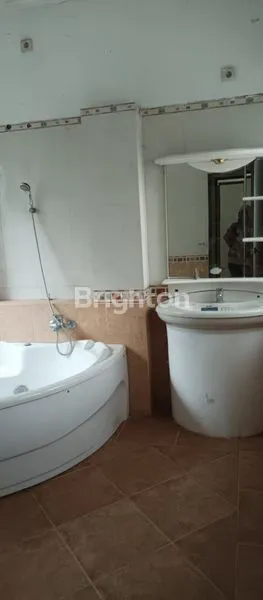 image DISEWAKAN RUMAH PURI SURYA JAYA (4)