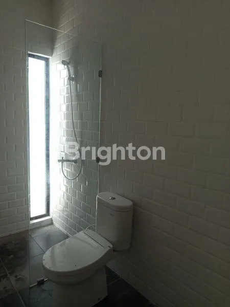 image RUMAH MEWAH & STRATEGIS DI JIMBARAN – DEKAT KAMPUS UDAYANA & GARUDA WISNU KENCANA (6)